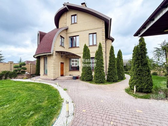 Продам будинок у с. Мала Данилівка по вул. Харківського метрополітену, 16