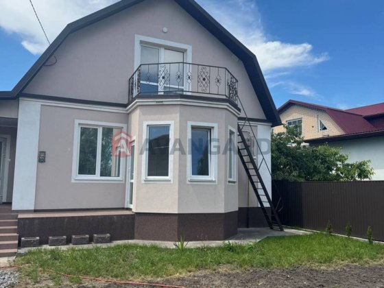 Продаж будинку мрії в затишному місці Красилов