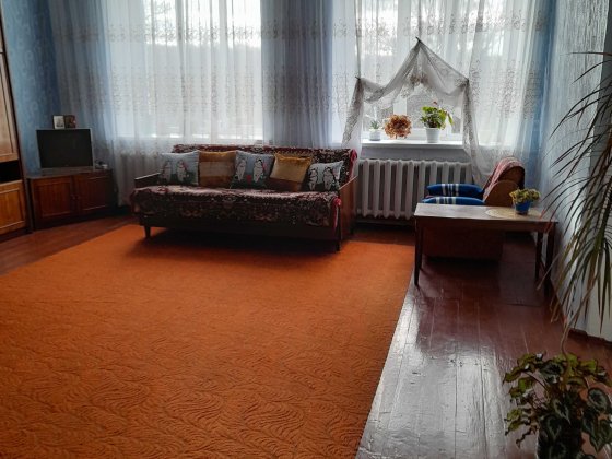 Продається квартира будинкового типу загальною площею 92 м² Изяслав