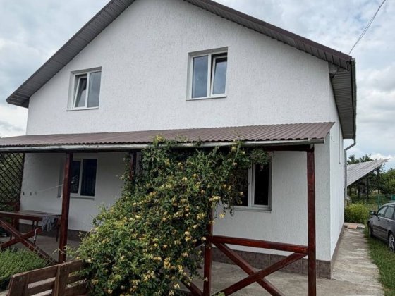 Продам просторий затишний будинок район Довжок.