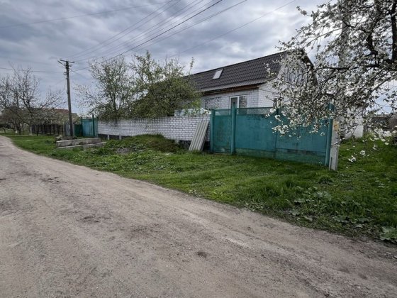 Продаж будинку зроблений по типу дюплекс. с. Червона Слобода Червона Слобода