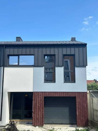 Продаж таунхауса 155м2 з гаражем в місті, поруч все необхідне! - фото 1