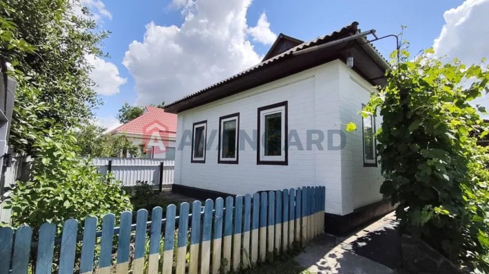 Просторий будинок с.Білозір`я,15 км від міста! - фото 1