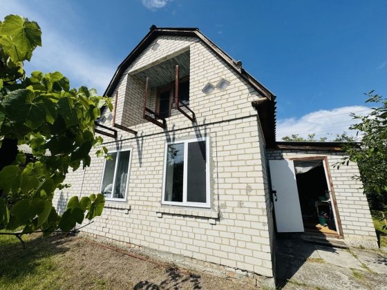 Продаж дачного будинку у садовому товаристві поруч з селом Благодатне, 25 км від м. Черкаси Благодатное