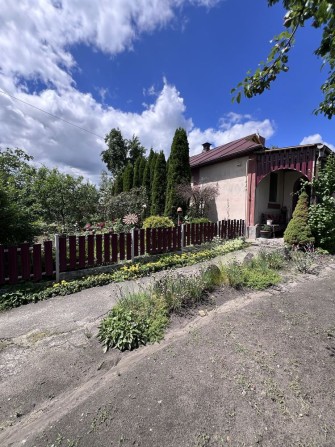 Продаж затишного будинку в центрі села Мошни - фото 1