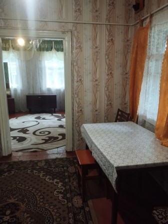 Продам пів будинку 450 м до центрального ринку - фото 1