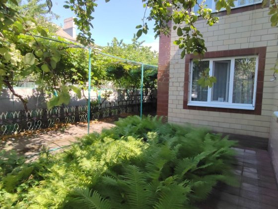 Продаж 2-поверховий будинок у  смт Варві Варва