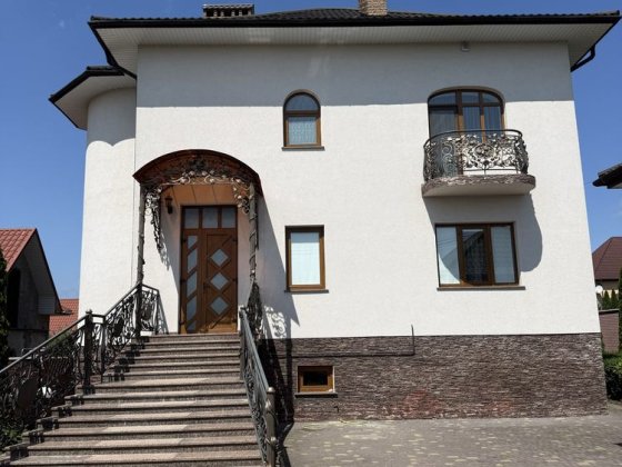 Продається 5кімнатний особняк В Кучурів вул В Великого Великий Кучуров