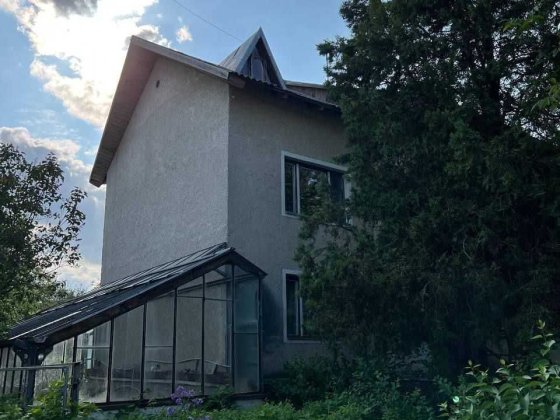 Продається будинок в центрі смт Глибока Глыбокая