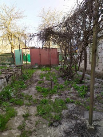 Продам дом с постройками в п.г.т.Кушугум - фото 1