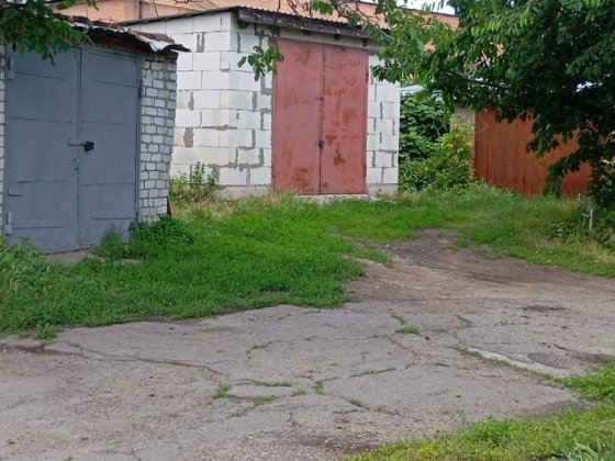 Здається гараж в центрі міста Умань