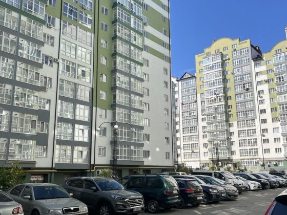 Здається в оренду гараж у ЖК "Містечко Центральне" вул Височана 18 Ивано-Франковск
