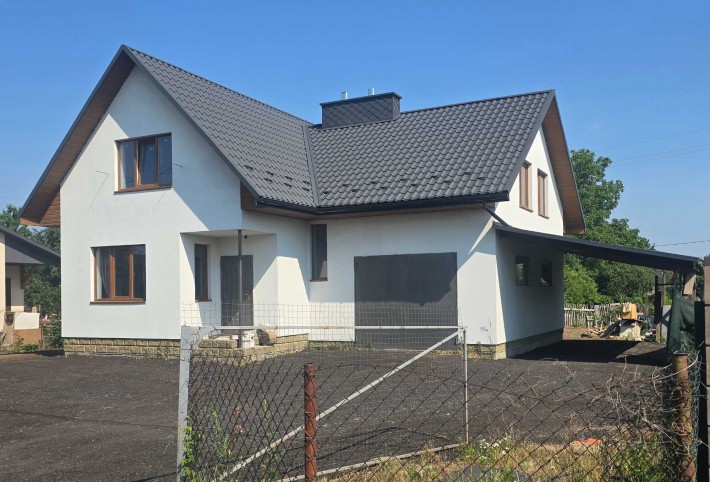 Продам просторий будинок площею 200 м² - фото 1