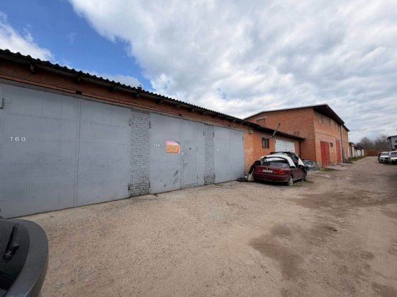 Здам 5 гаражних боксів висотою 4 м. Вулиця Ушинського. Вінниця
