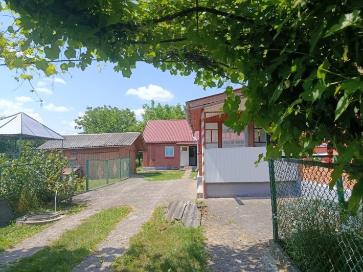 Продаж добротного будинку - фото 1