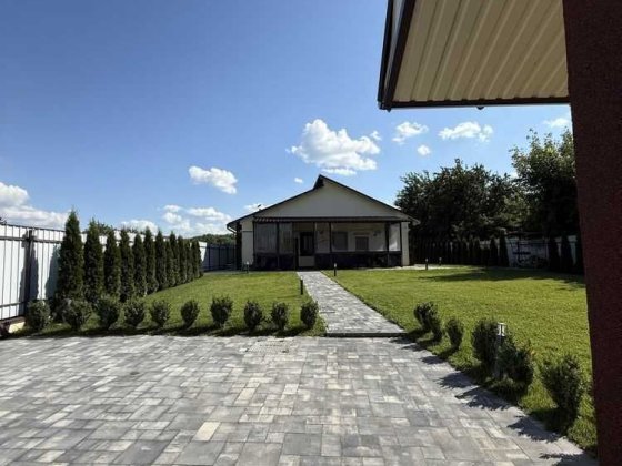 Просторий будинок 130 м² біля річки, гараж на 2 авто, 13 соток, с. Петрівка. Можливий торг Полтава
