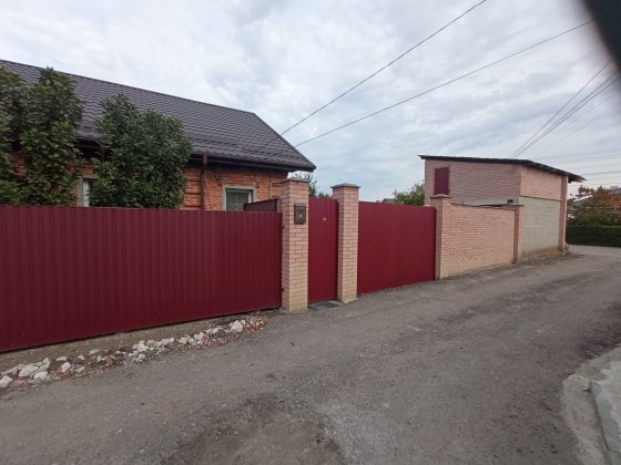 Продаж частини дому в центрі від власника Сумы