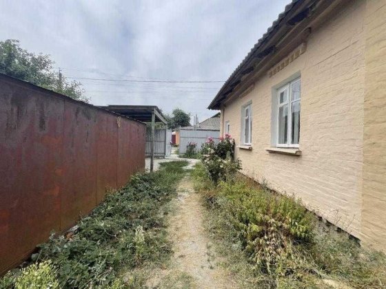 У продажу частина будинку з окремим двором Полтава
