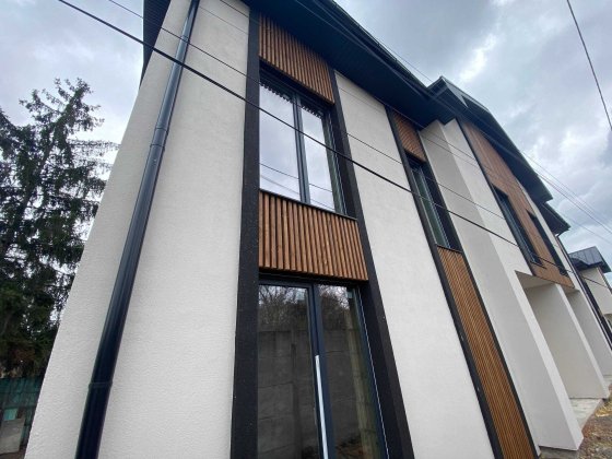 Сучасний Дуплекс в Центрі,з центральними комунікаціями,газ! Ирпень
