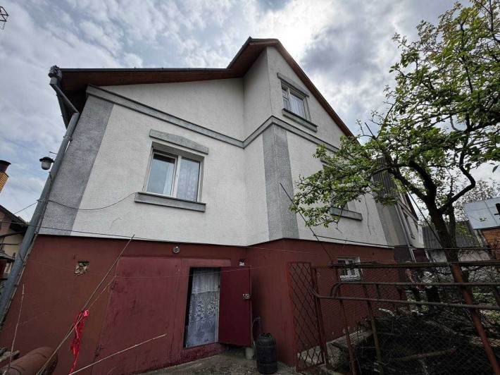 43986   4 - кімнатний  Будинок в Центрі Міста - фото 1