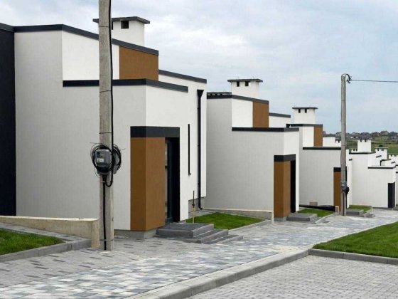 Продам котедж в КМ "ДРУЗІ". Міські мережі. Без комісії для покупця! ! ! Ровно