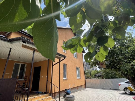 Продаж будинку в Центрі міста Хмельницького (ОАЗИС)