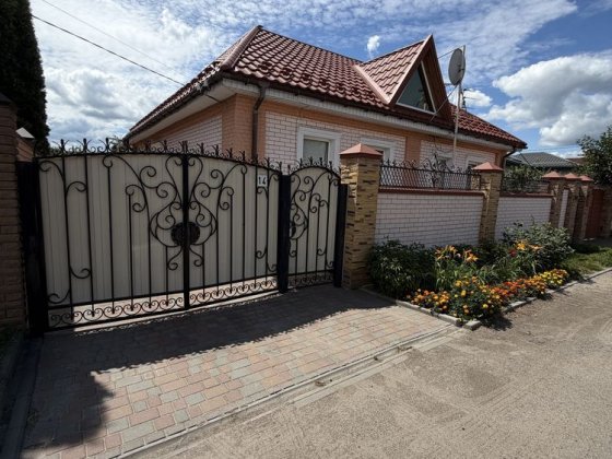 Частина будинку в тихому центрі стан супер Черкаси