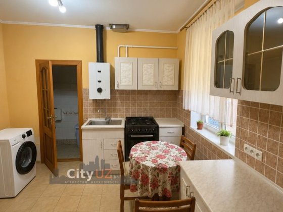 Продається будинок в Ужгороді, поруч із центром! Ужгород