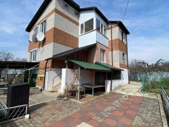 Продам сучасний будинок, 233кв.м, з усіма комунікаціями, ПРОСТІР ТА КОМФОРТ