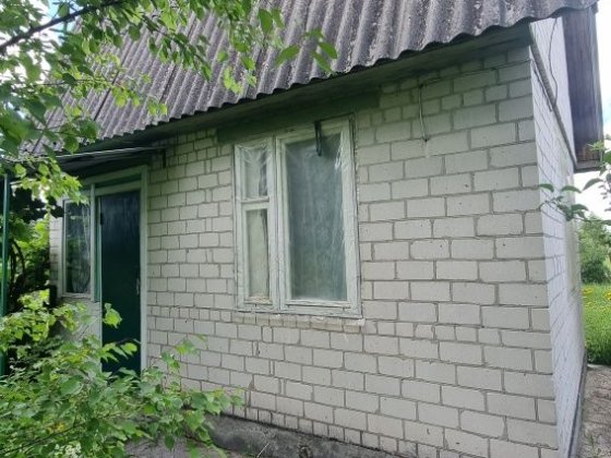 Продається доглянута дача з урожаєм ! Маршрутка від/до міста  два рази в день! Чернігів