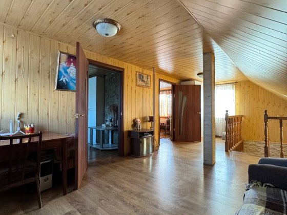 Міцний будинок 120 м² на 12 сотках, усі комунікації Чернигов