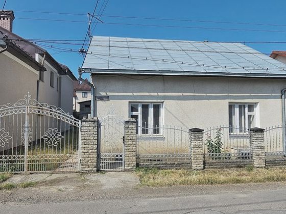 Продаж будинку та земельної ділянки вул.Селятинська /Курильська Чернівці