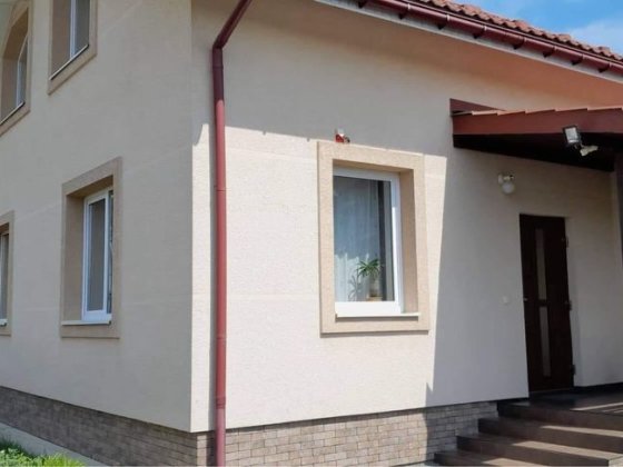 Продається просторий двух поверховий будинок р-н Підлипникі через дорогу від р-н Шахта Ужгород