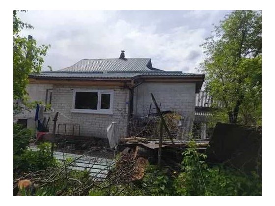 Будинок, пригород Чернігова, Бобровиця Чернігів
