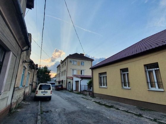 Продам часть дома Ужгород, Чернишевського вул. Ужгород