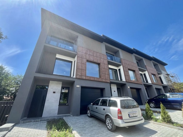 Продаж 3-поверхового таунхауса на Роші - фото 1
