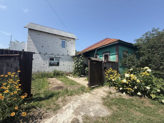 Продам 1/2 частину будинку по вулиці Ґельсінської спілки(Ломоносова район 5 кутів) Чернігів