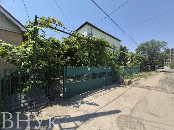 Продається великий будинок по вигідній ціні 740$ за кв.м. Ужгород