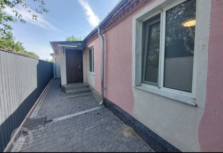 Продаж частини будинку, район Тяжилів біля озера - фото 1