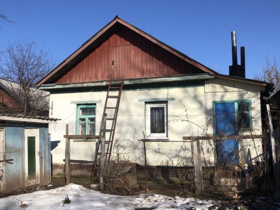 Продам затишний будинок в місті Чернигов