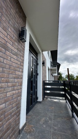 Продам котедж з ремонтом в місті Ужгород - фото 1