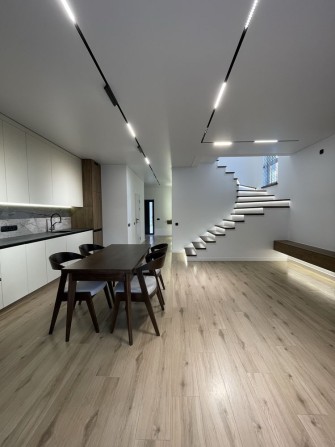 Продаж дуплексу з ромонтом, меблями та технікою| 120 м2| Без комісіі - фото 1