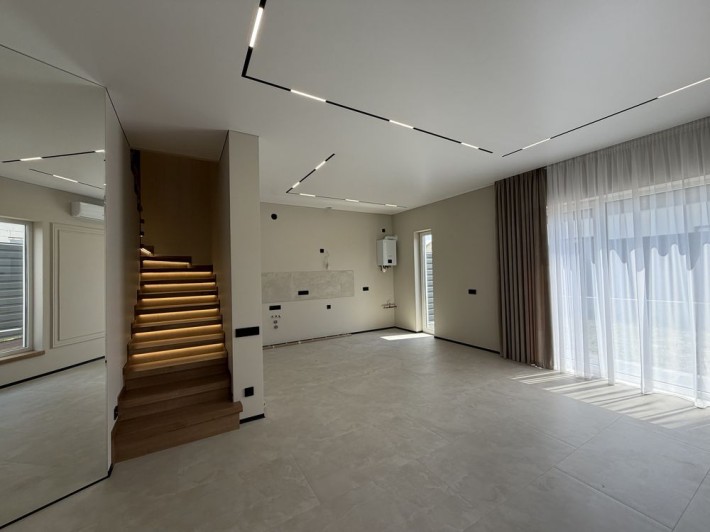 Продам будинок дуплекс ремонт гараж Софіївська Борщагівка - фото 1