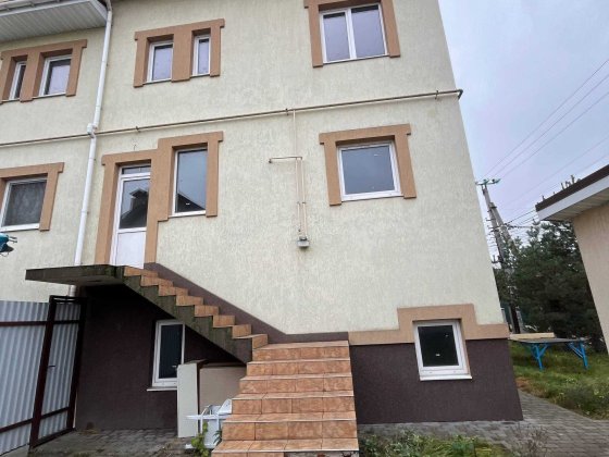 Продам кутовий таунхаус з гаражем у Софіївській Борщагівці, 180 м2, 2 сотки, Газ, Без комісії Софиевская Борщаговка