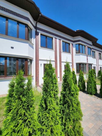 Вітаю. Продам Будинок (Дуплекс), цегла, підвал, тераса, вул. Кошова. - фото 1