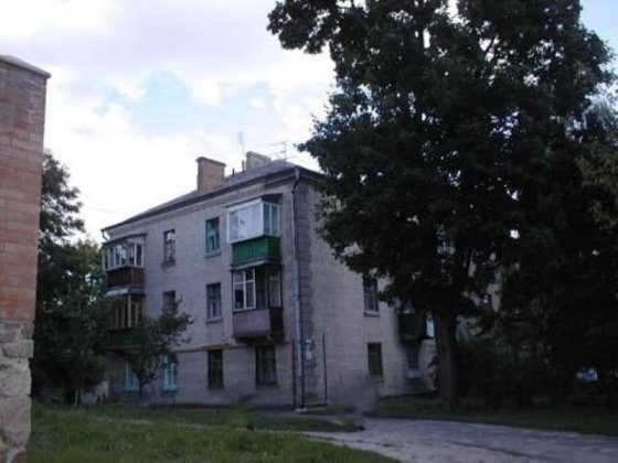 Продаж 3-к квартири вул. Івана Крамського 19