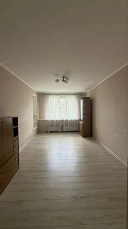 Продам 1 кімнатну квартиру по вул. Ентузіастів, 9 (Русанівка), поруч Дніпро та Дніпровський канал, м - фото 1
