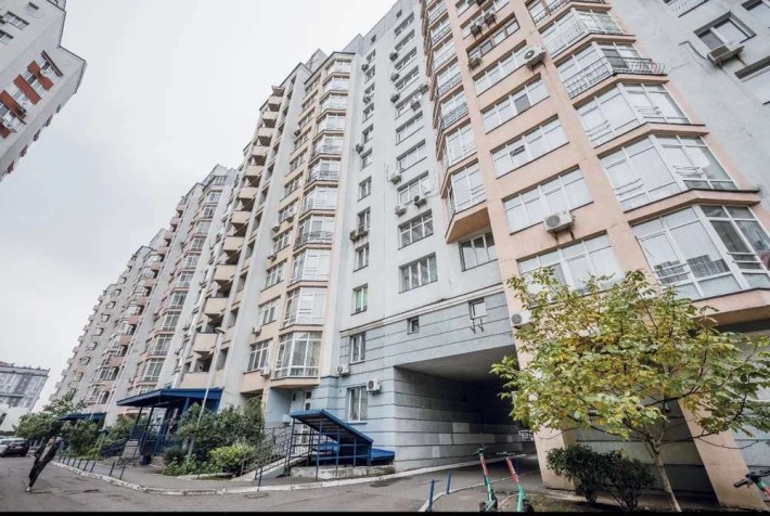 Продаж 3-к квартири вул. Юлії Здановської 60а - фото 1