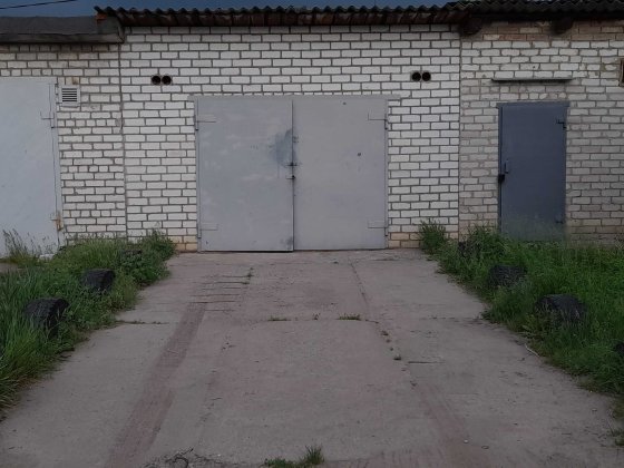 Продам капитальный гараж в г. Изюм капітальний гараж в м. Ізюм Изюм