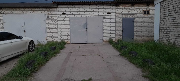 Продам капитальный гараж в г. Изюм капітальний гараж в м. Ізюм - фото 1